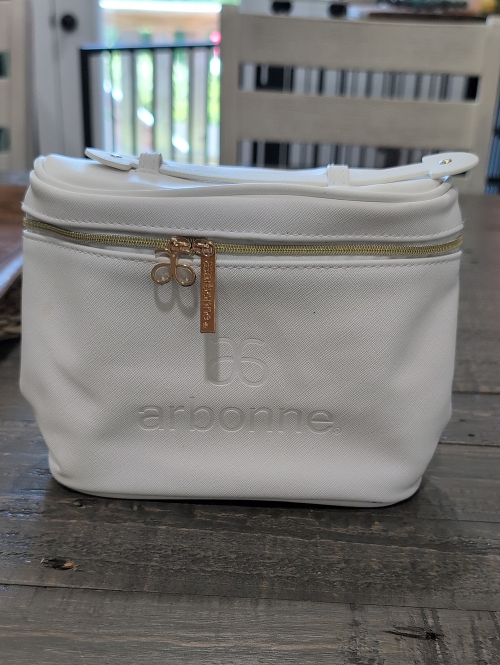 Arbonne White Cosmetic Carry Case with Gold Hardware